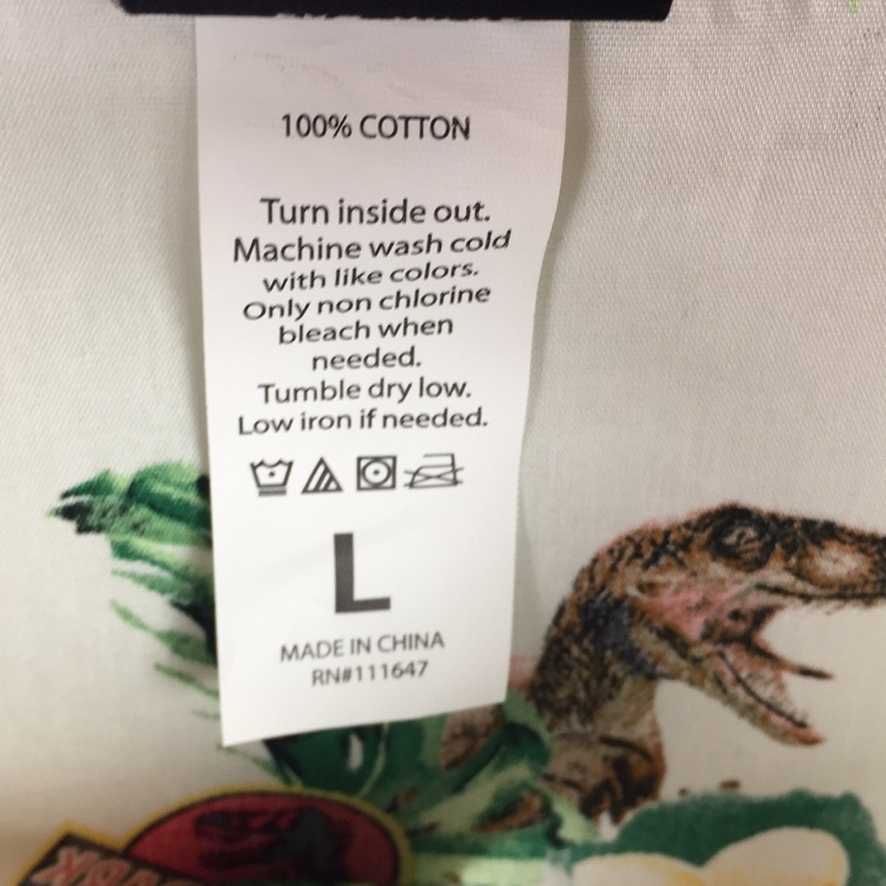 Jurassic Park World Dinosaur Short Sleeve Shirt - Picture 8 of 8